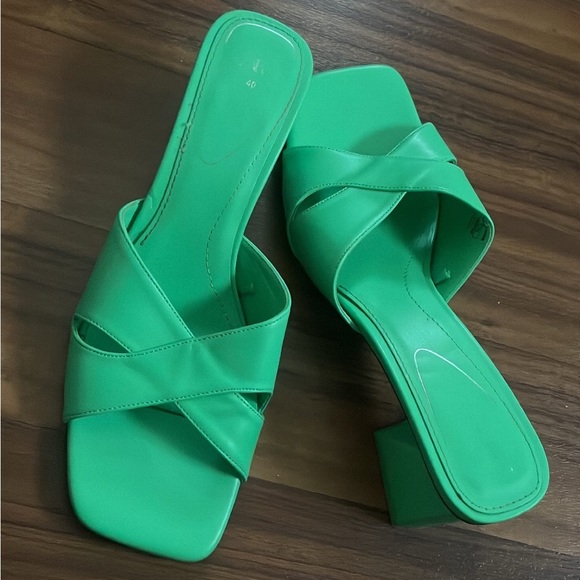 Zara Shoes Zara Green Block Kitten Heel Poshmark